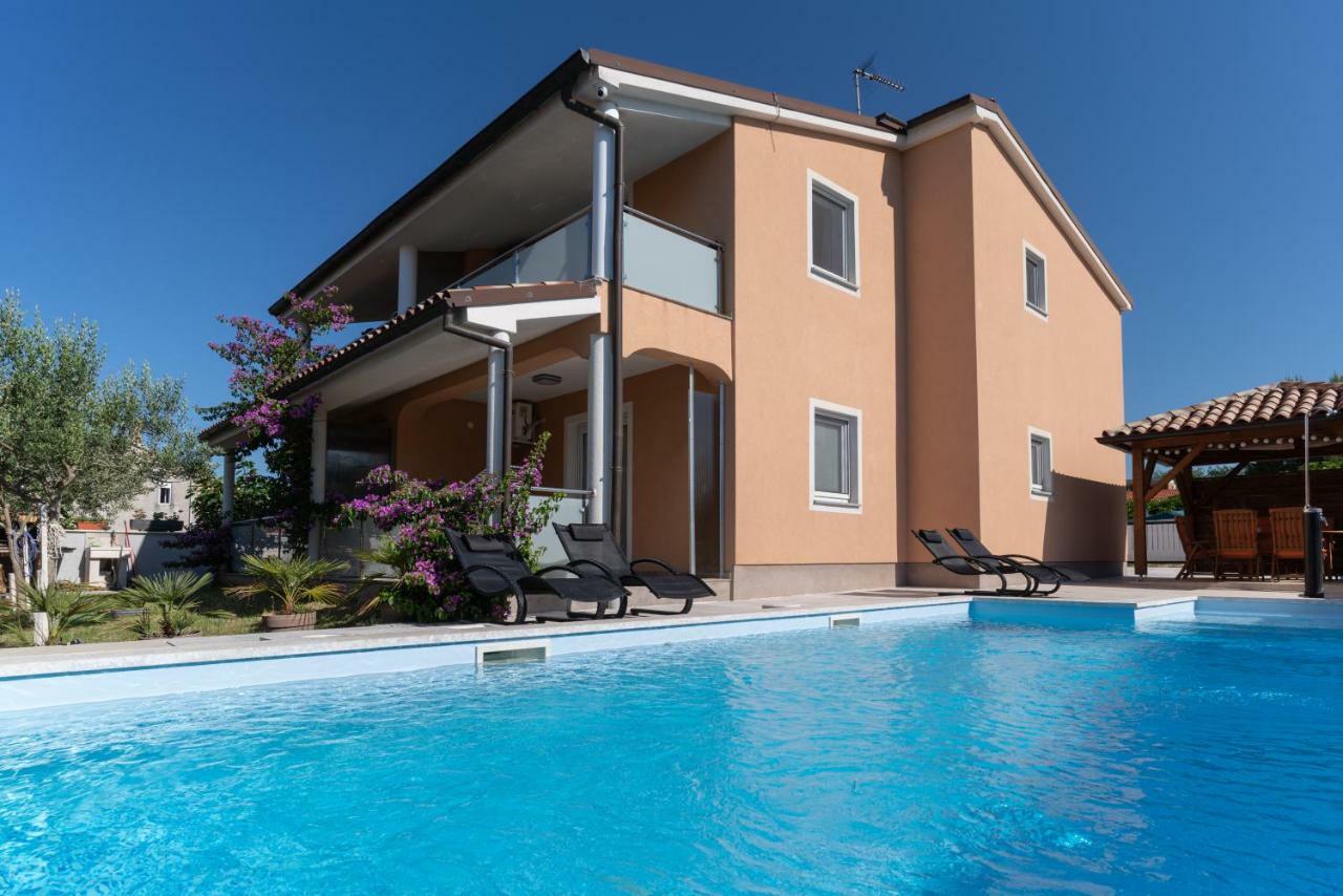 Apartments Lara Medulin Exterior foto